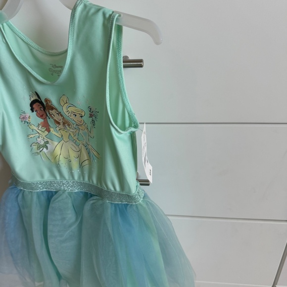 Disney Princess Dress Size 5T Brand New With Tags - Picture 2 of 3